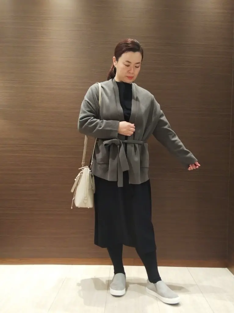  スタッフn コーディネート画像