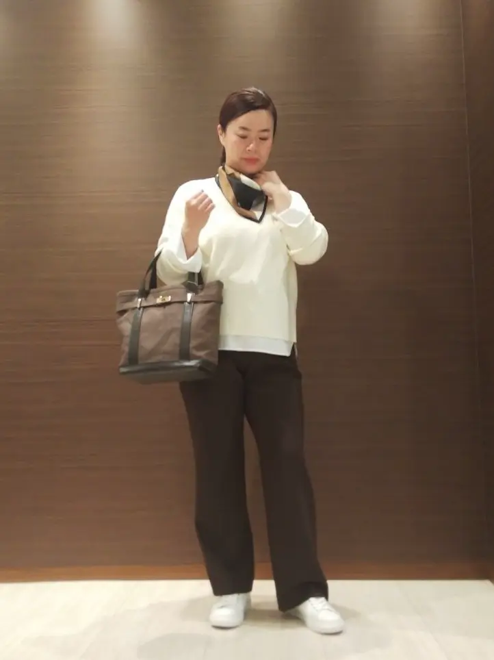 23区 L スタッフn コーディネート画像