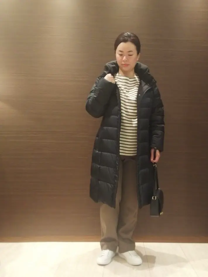  スタッフn コーディネート画像