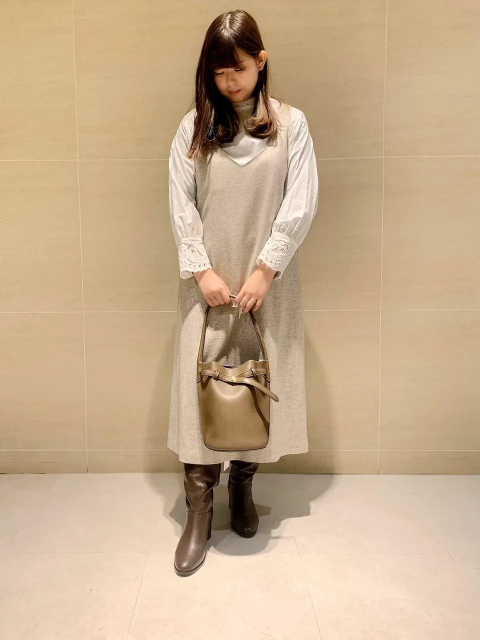  出口 コーディネート画像