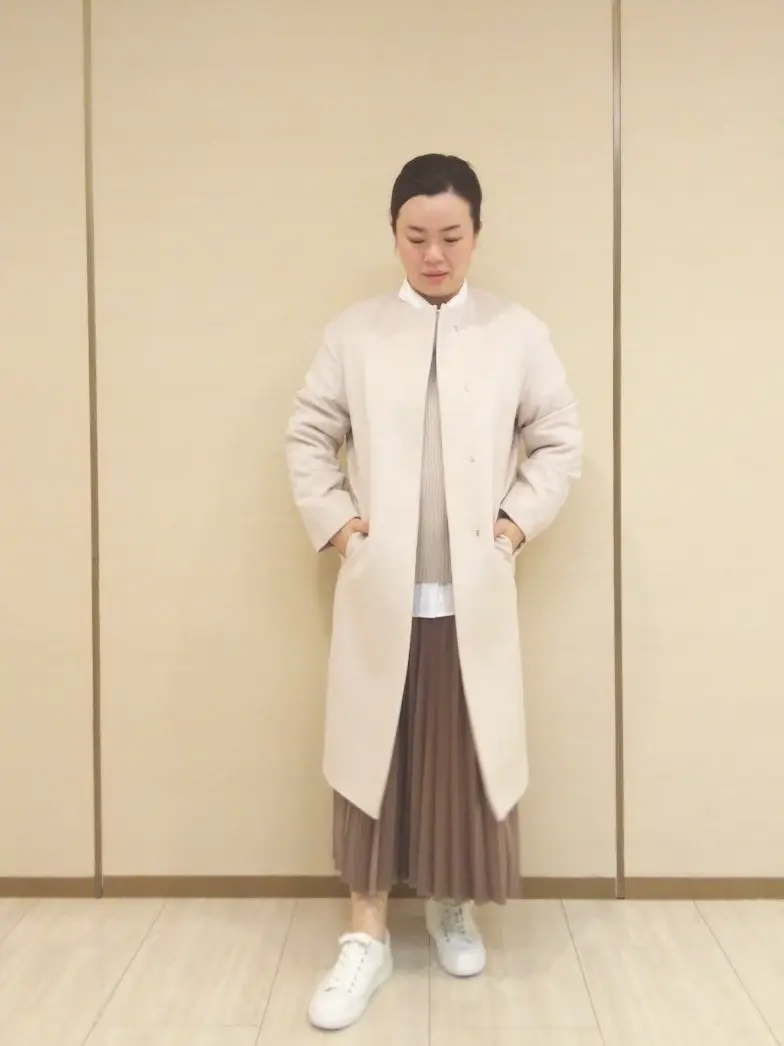  スタッフn コーディネート画像