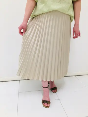 23区 L 佐藤 コーディネート画像