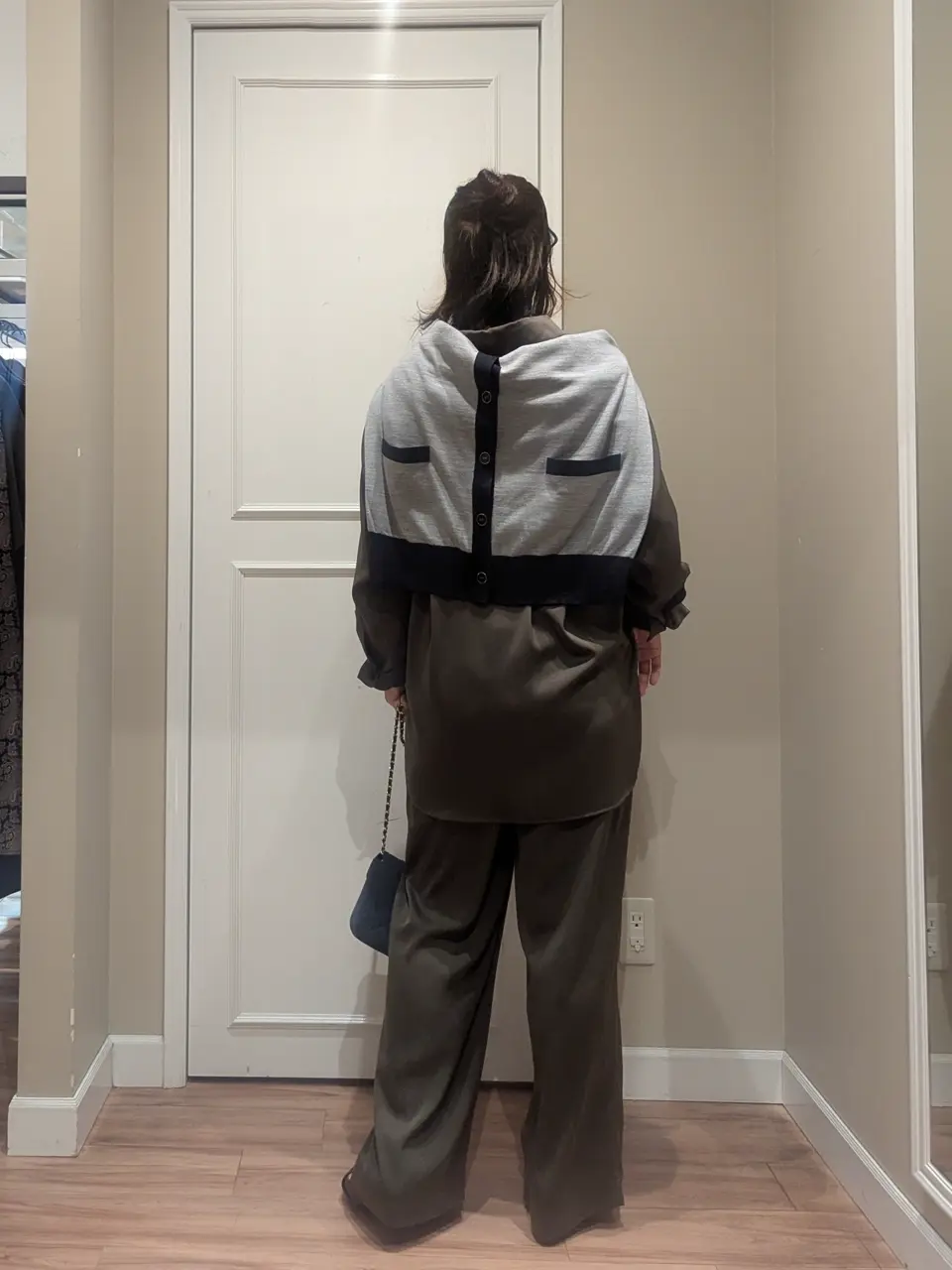 23区 L スタッフn コーディネート画像