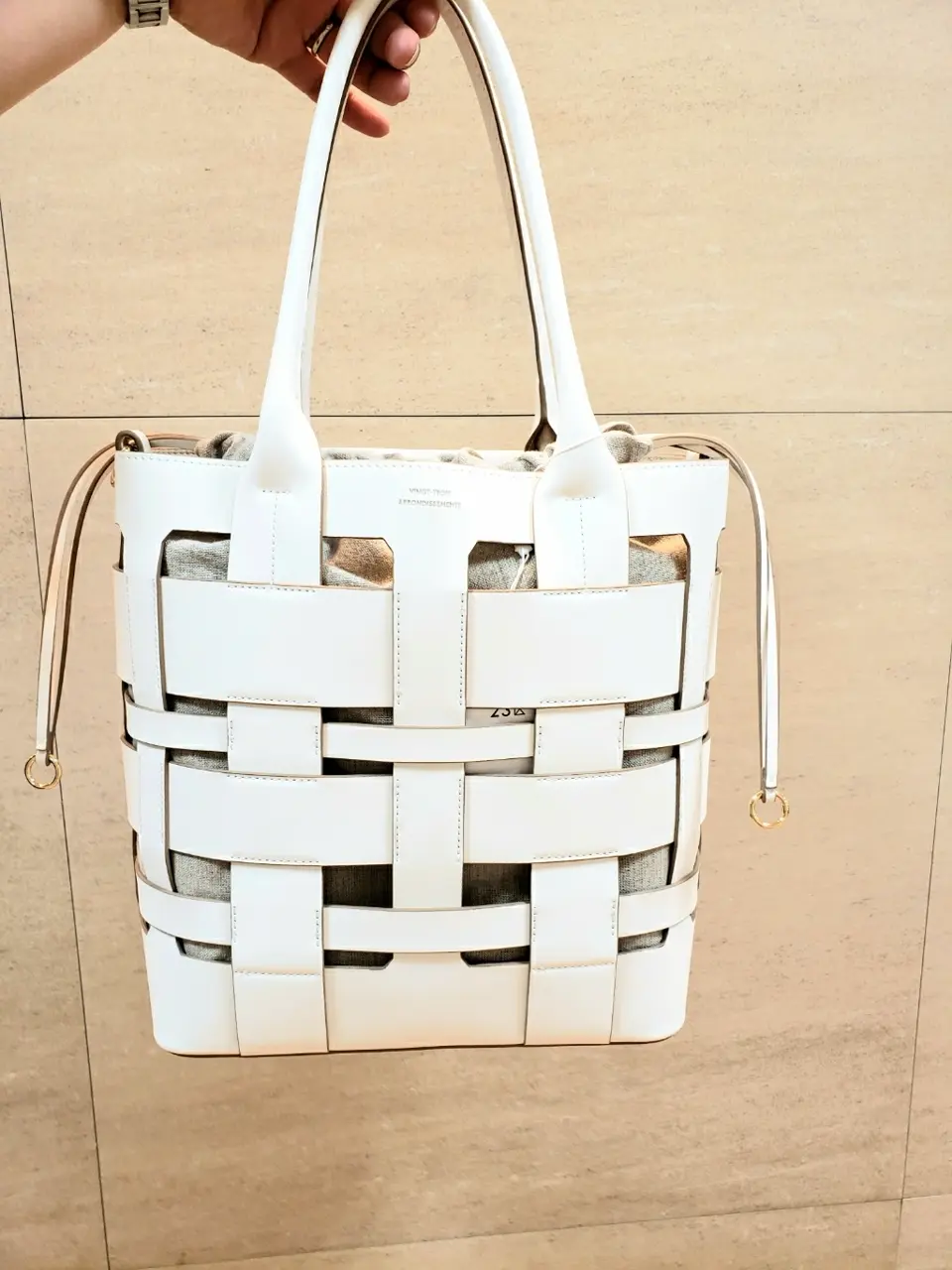 23区 L 菅野 コーディネート画像