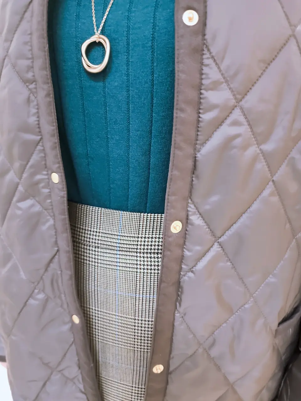 J.PRESS LADIES L スタッフ コーディネート画像