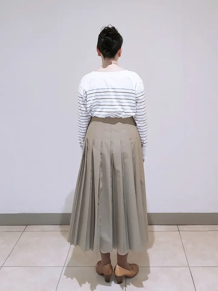 J.PRESS LADIES L スタッフ コーディネート画像