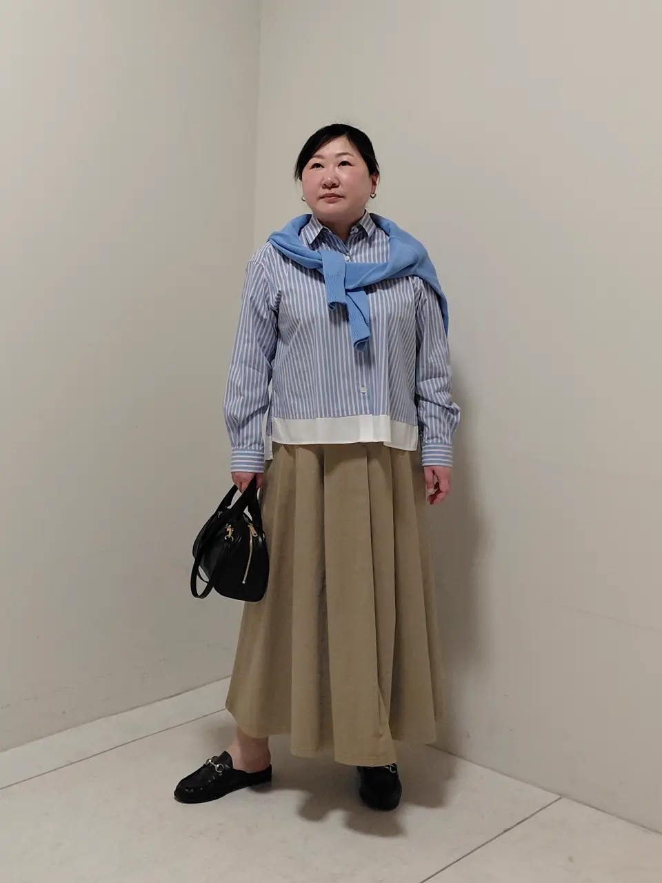  コウノ コーディネート画像