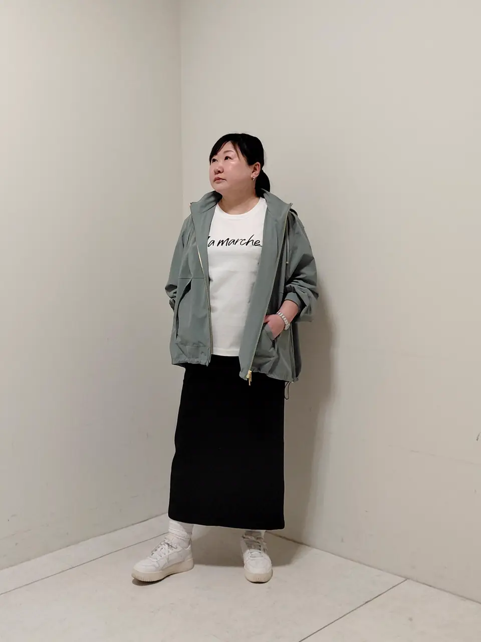  コウノ コーディネート画像