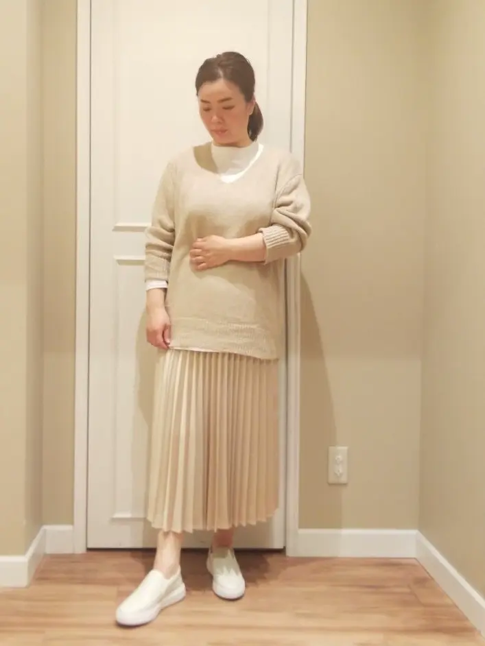  スタッフn コーディネート画像