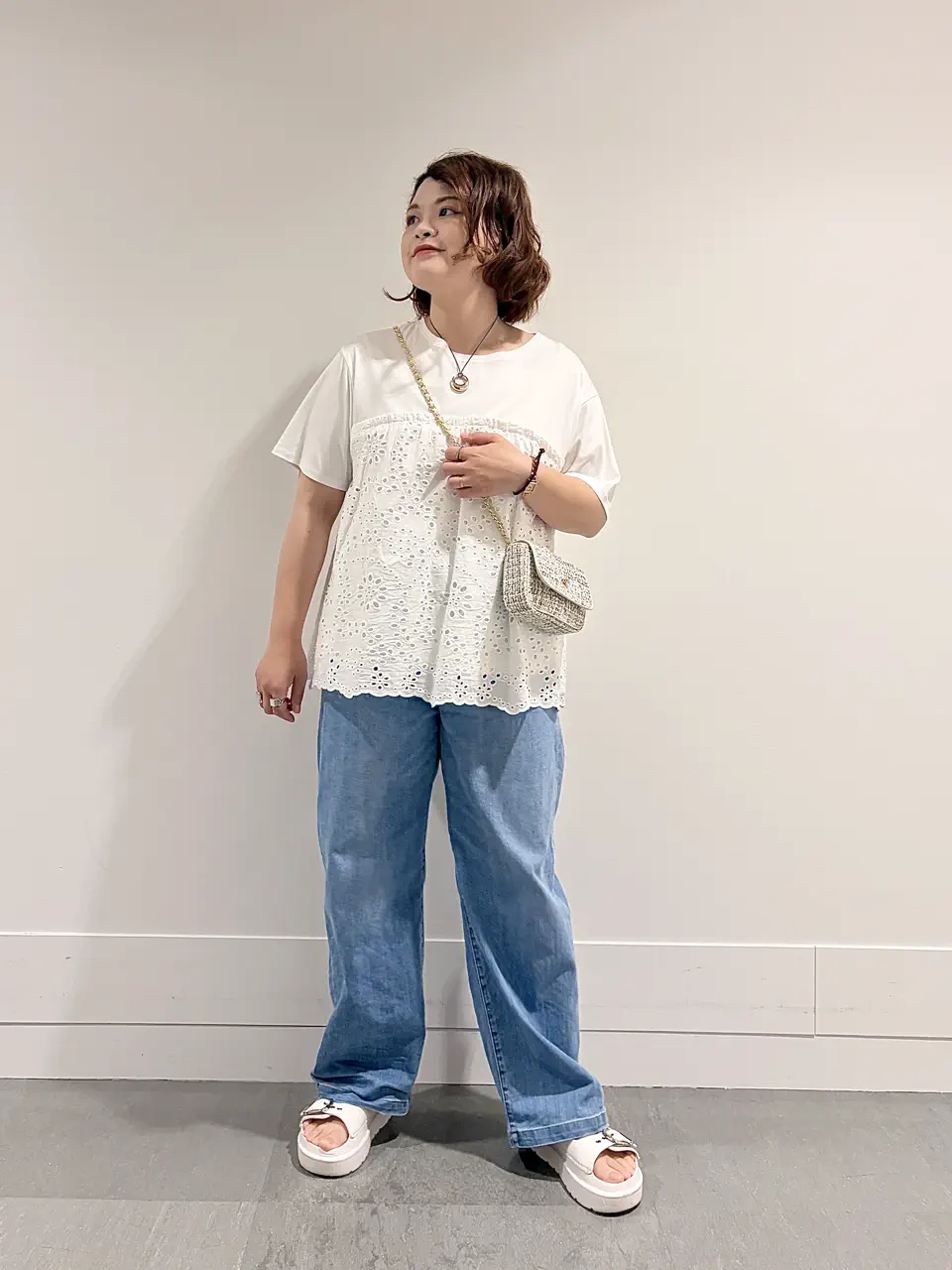 上山 コーディネート画像