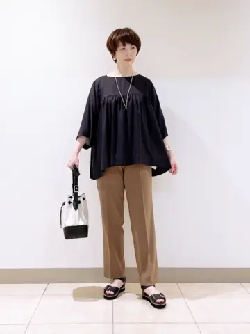 23区 L スタッフ コーディネート画像