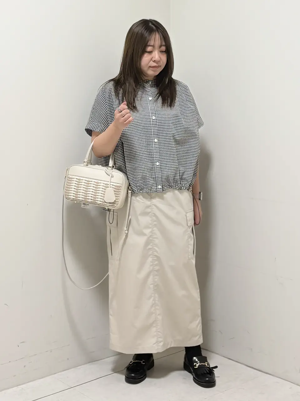  アベ コーディネート画像
