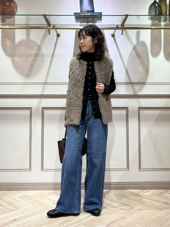 23区 伊藤 コーディネート画像