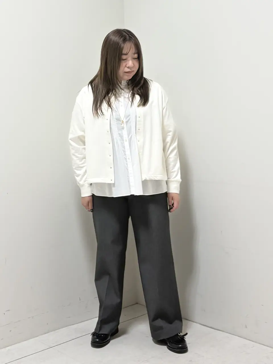  アベ コーディネート画像