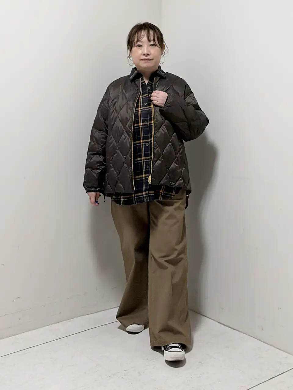  イイダ コーディネート画像