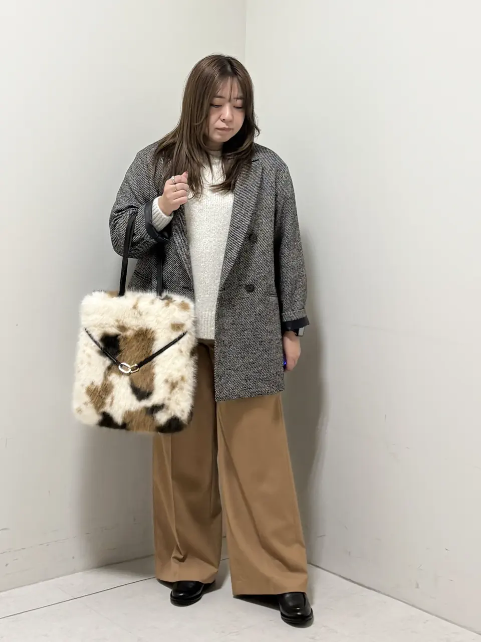  アベ コーディネート画像