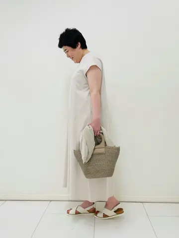 23区 L 佐藤 コーディネート画像