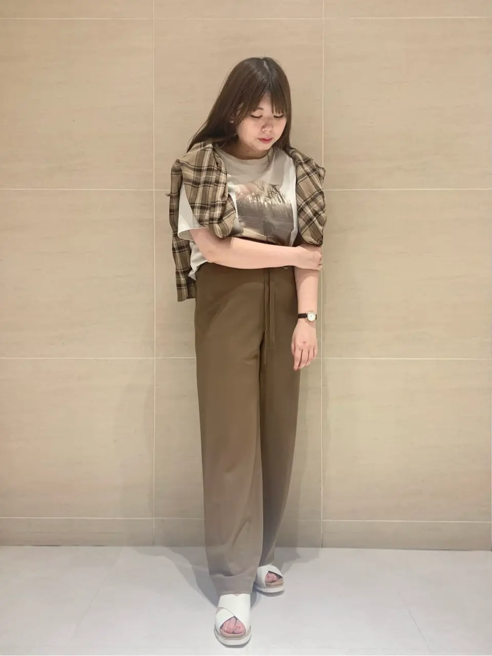  出口 コーディネート画像