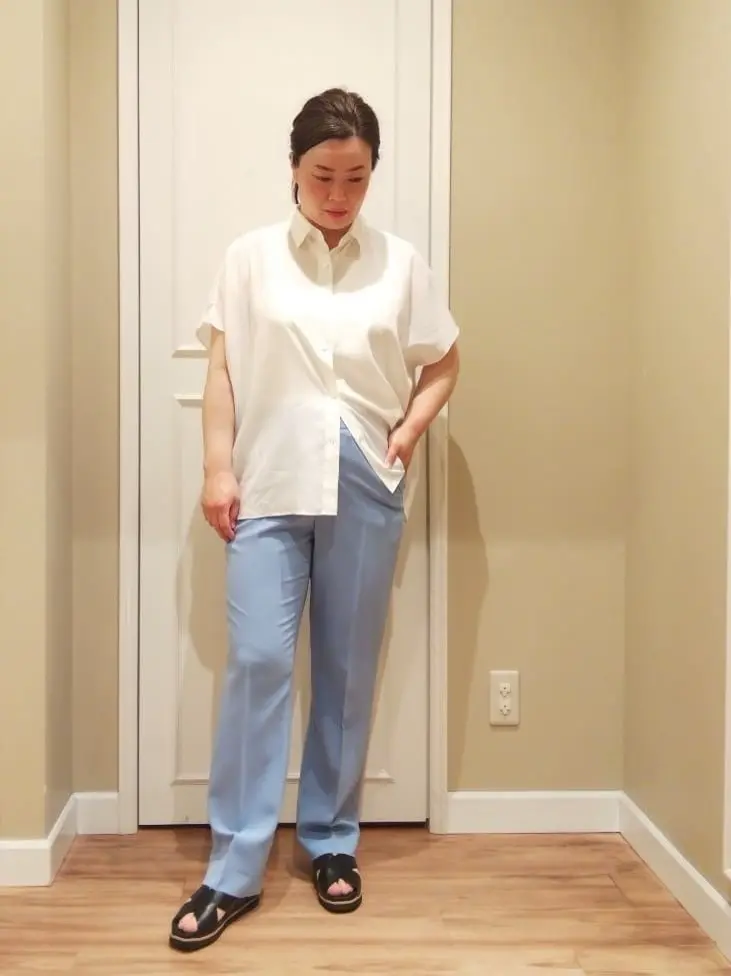  スタッフn コーディネート画像