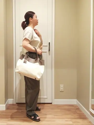 23区 L スタッフn コーディネート画像