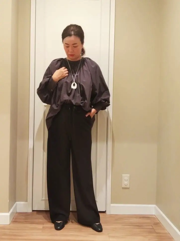  スタッフn コーディネート画像