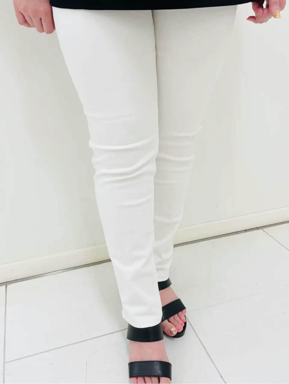 23区 L 佐藤 コーディネート画像