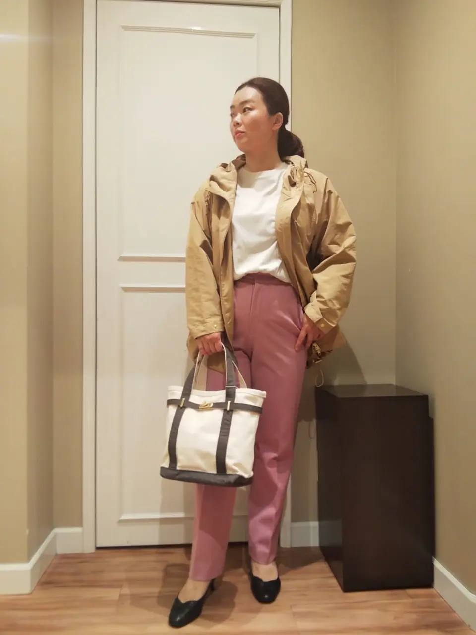  スタッフn コーディネート画像