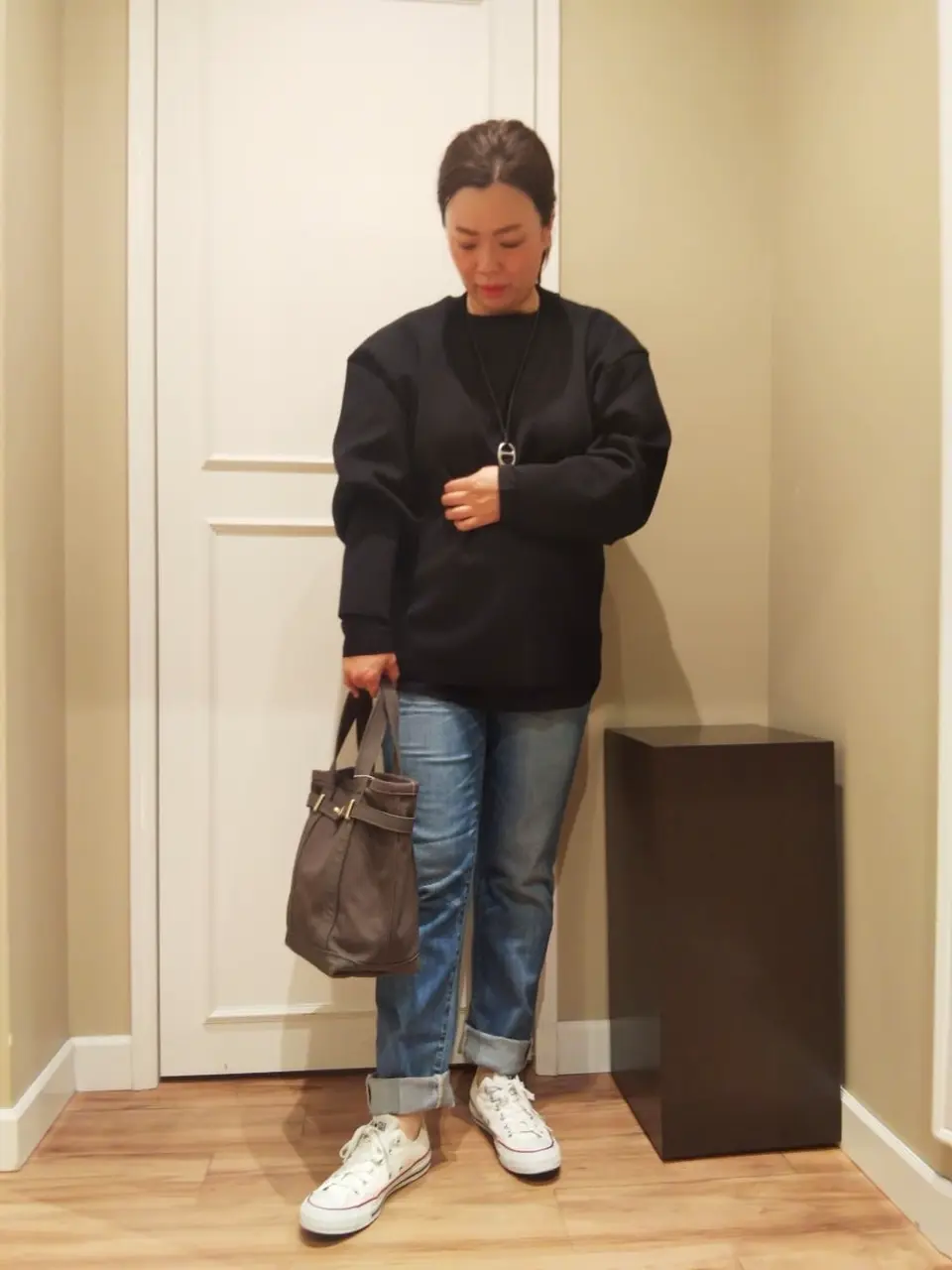  スタッフn コーディネート画像