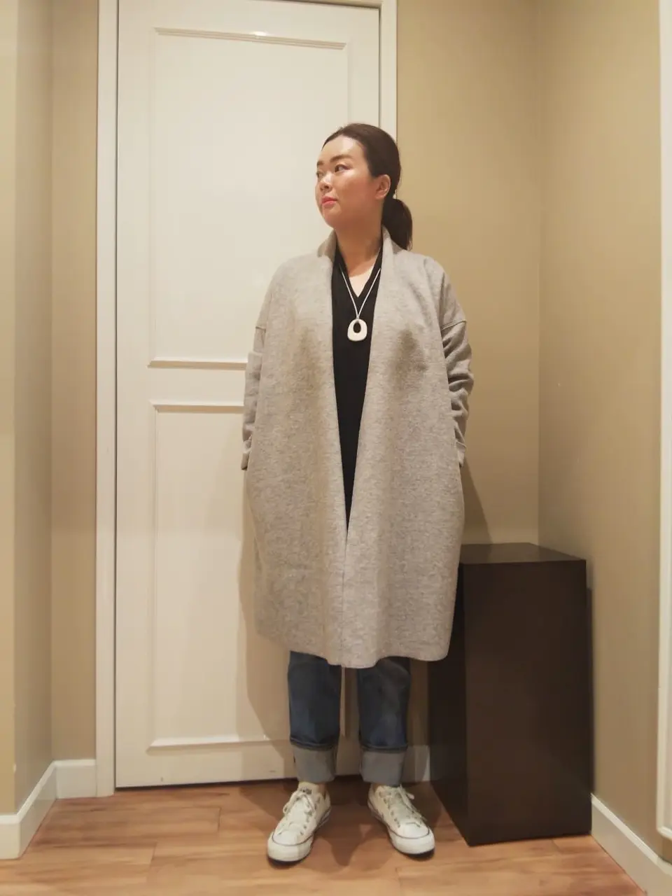  スタッフn コーディネート画像