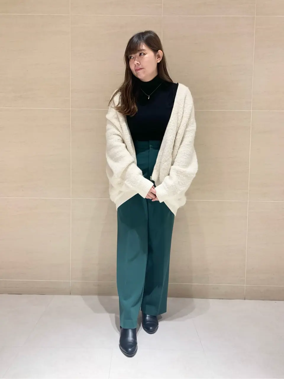  出口 コーディネート画像