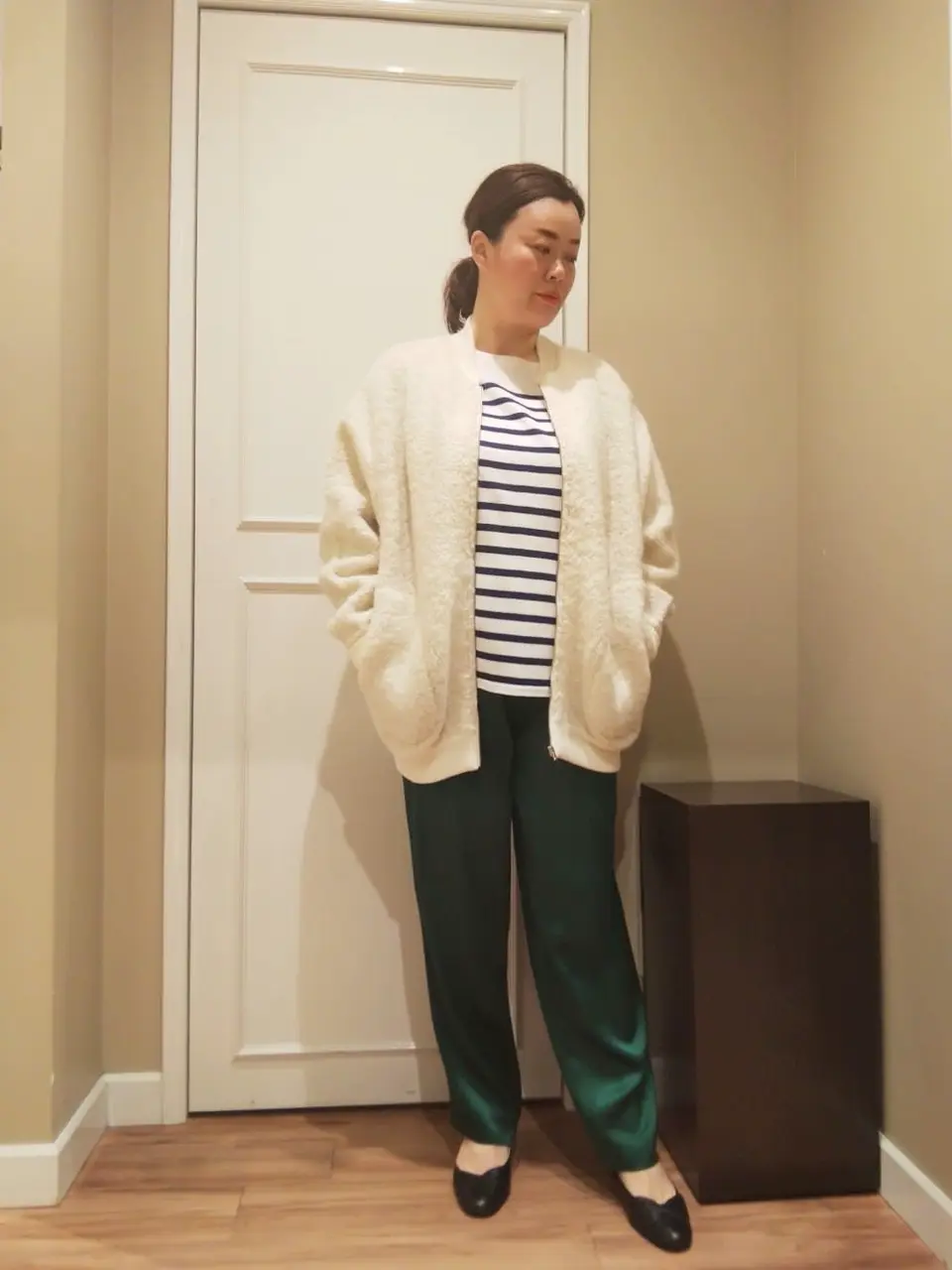  スタッフn コーディネート画像