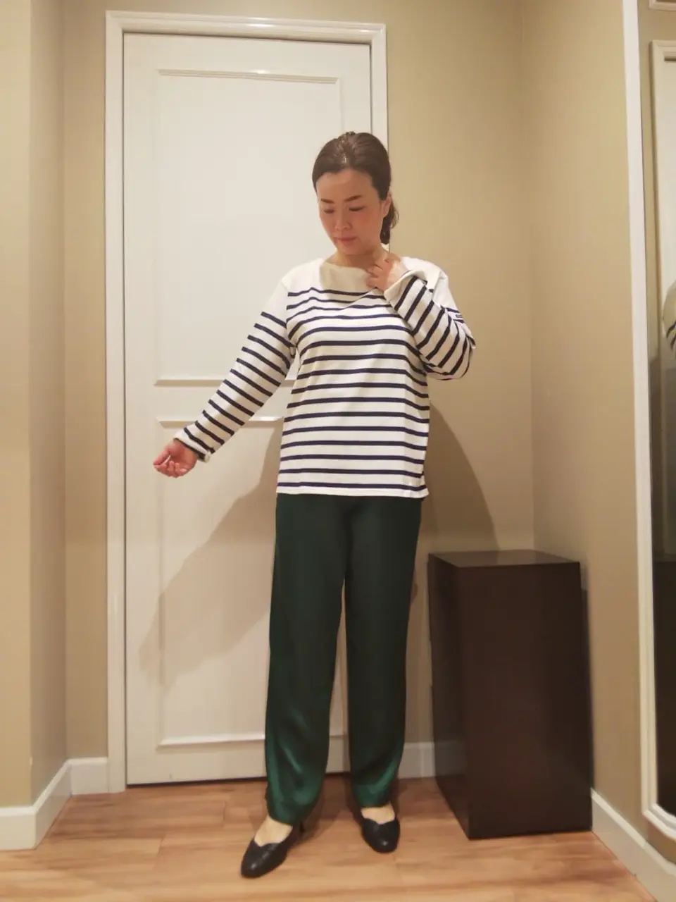  スタッフn コーディネート画像