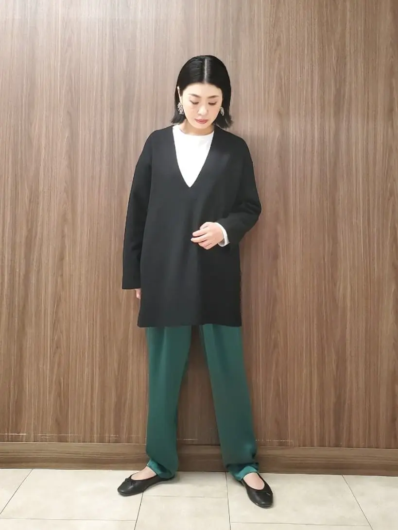  上部 コーディネート画像