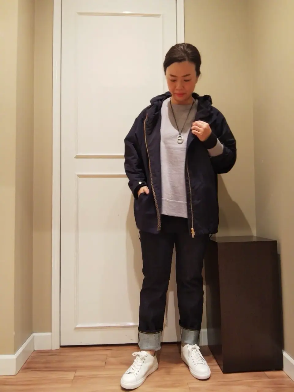  スタッフn コーディネート画像