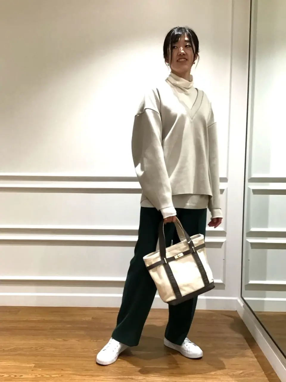  スタッフ コーディネート画像