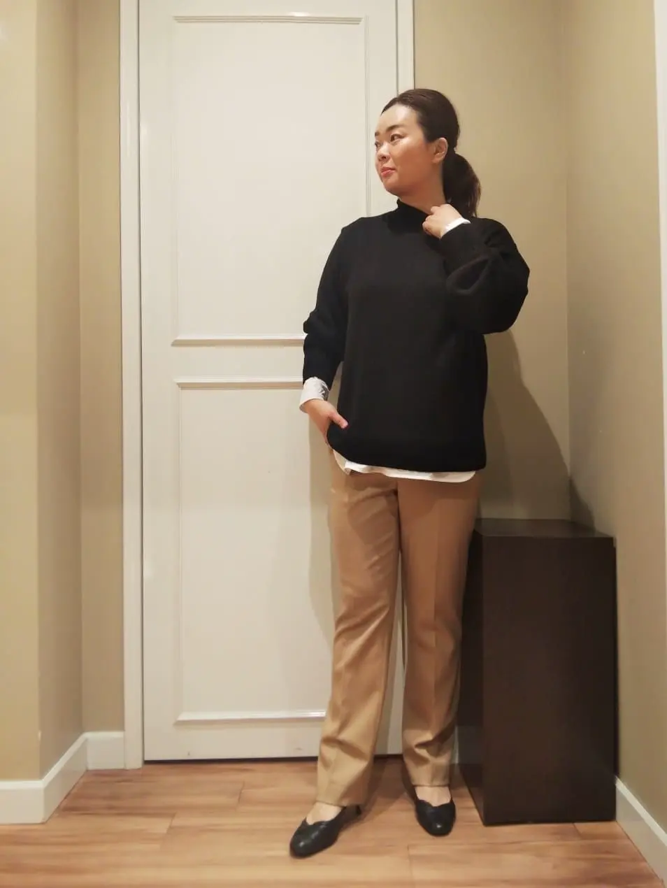  スタッフn コーディネート画像