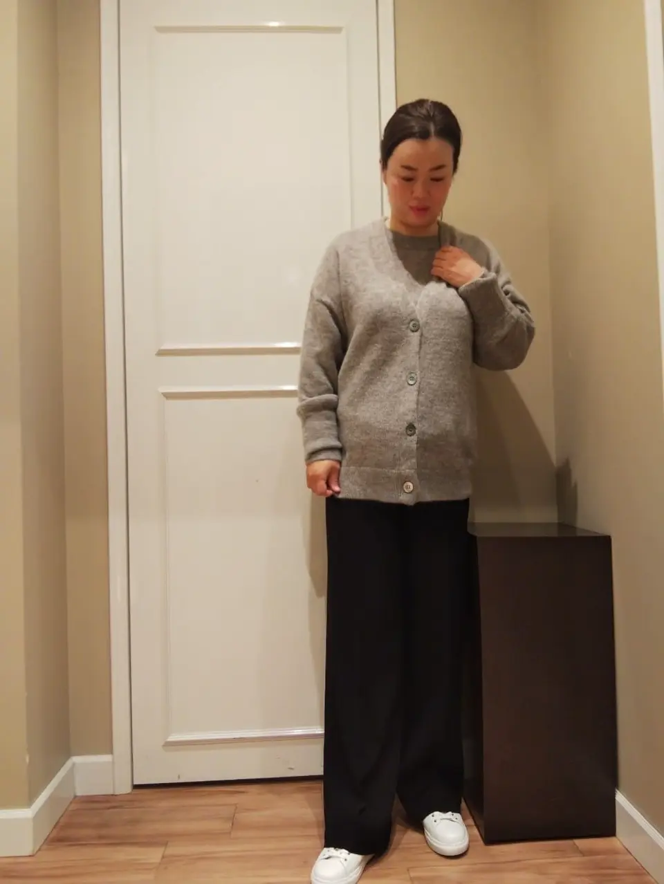  スタッフn コーディネート画像