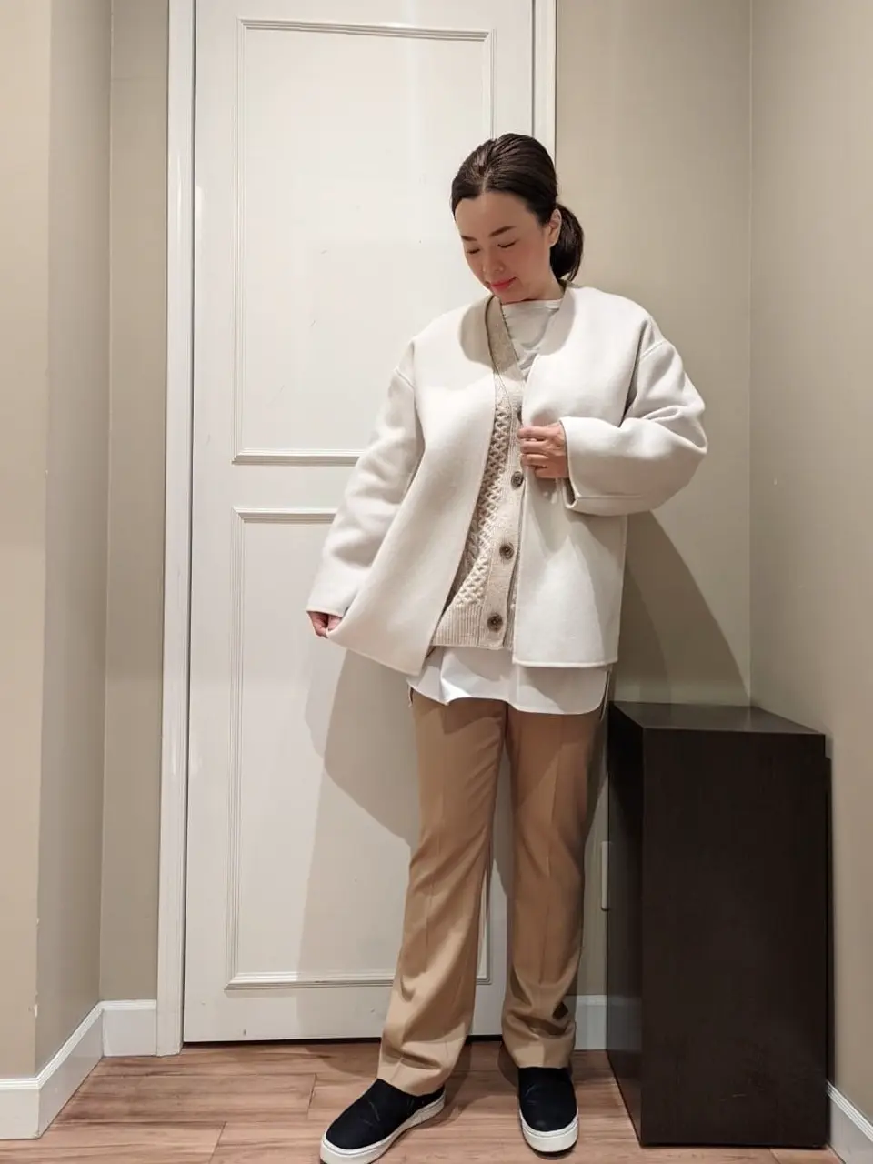  スタッフn コーディネート画像