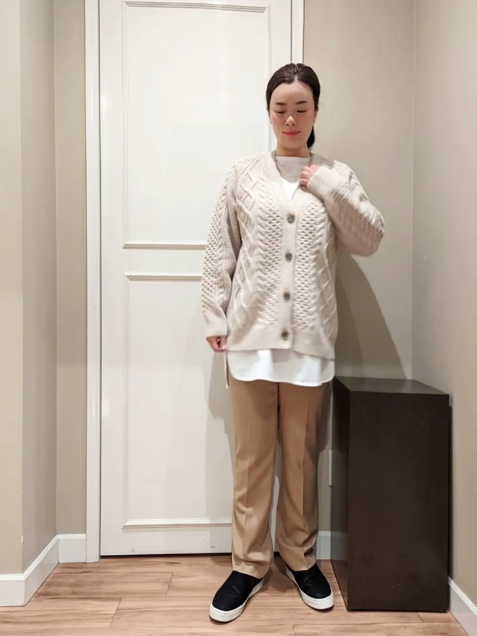  スタッフn コーディネート画像