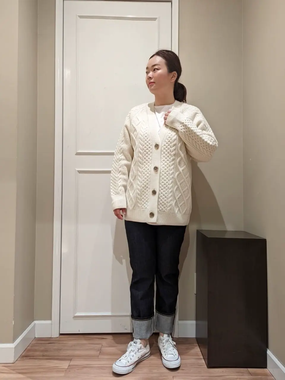  スタッフn コーディネート画像