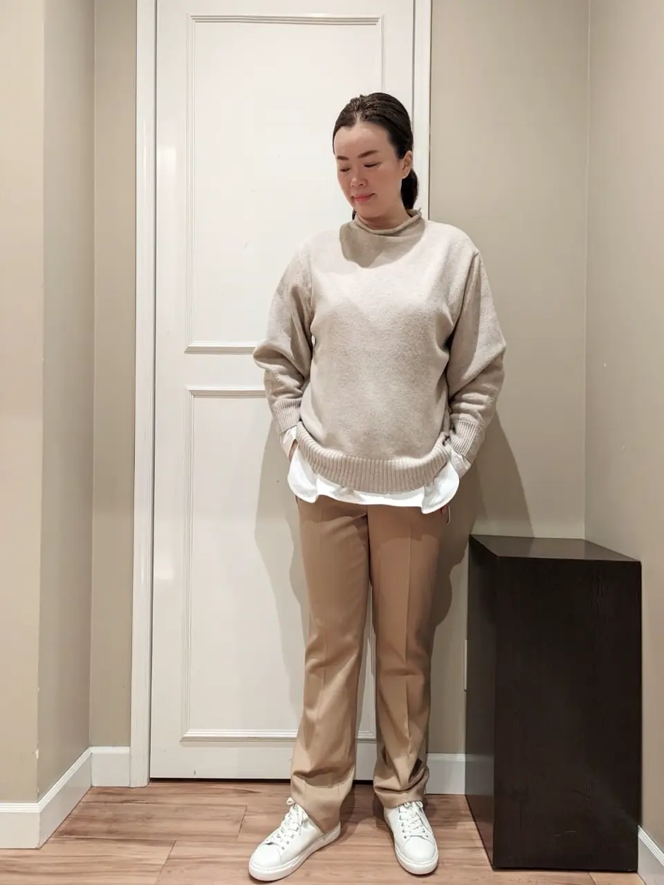  スタッフn コーディネート画像