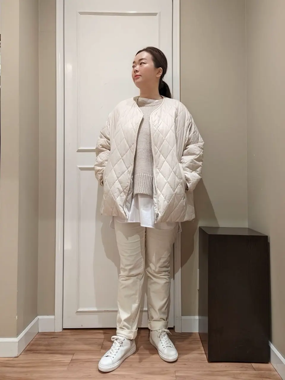  スタッフn コーディネート画像