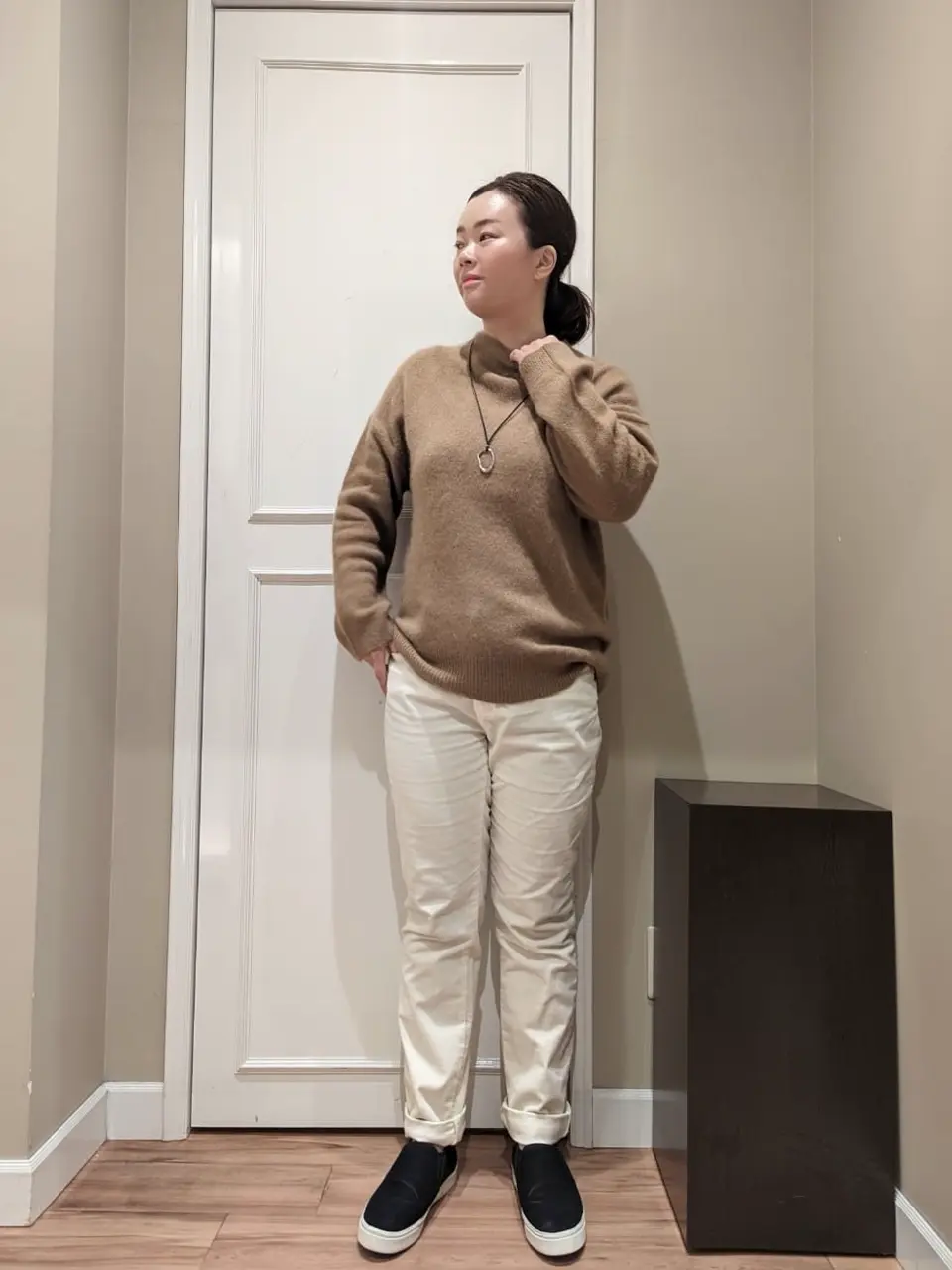  スタッフn コーディネート画像