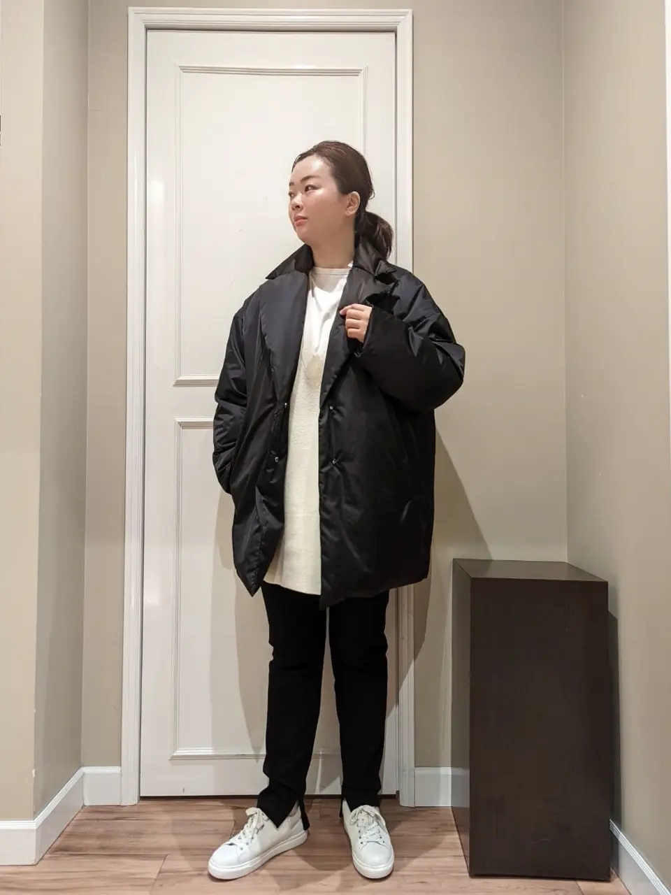  スタッフn コーディネート画像