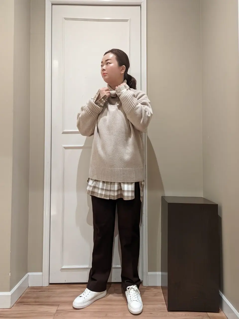  スタッフn コーディネート画像