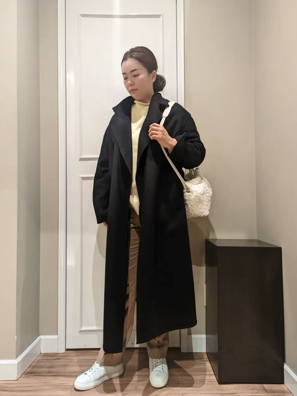  スタッフn コーディネート画像