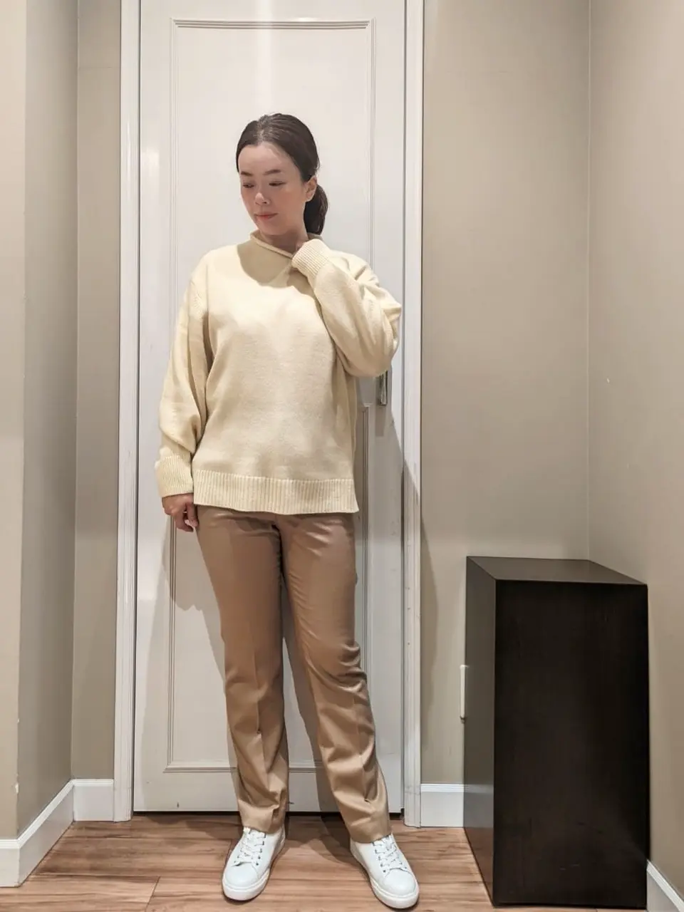  スタッフn コーディネート画像