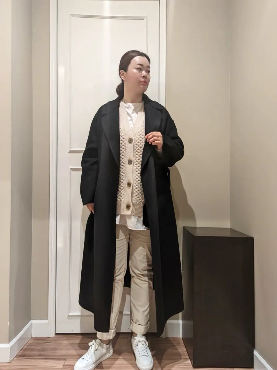  スタッフn コーディネート画像