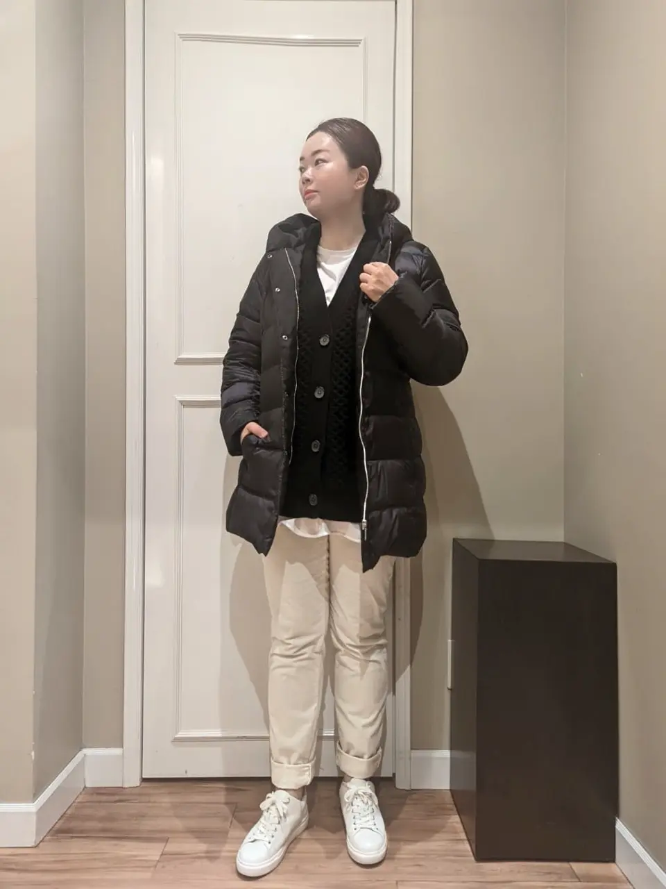  スタッフn コーディネート画像