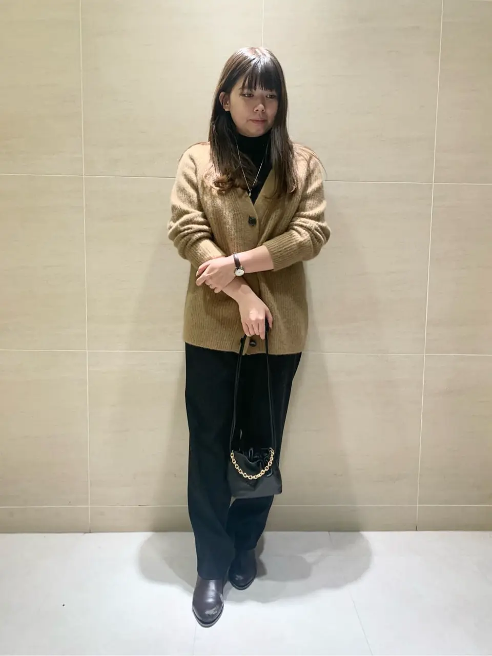  出口 コーディネート画像